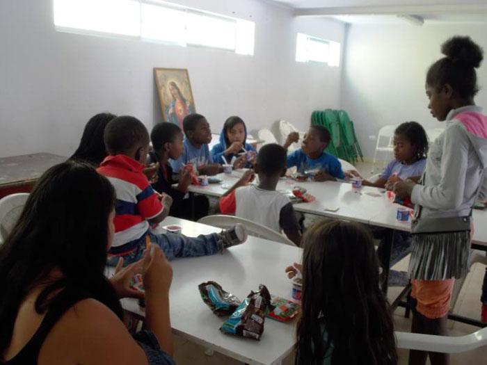 Congregación  Buen Pastor  trabaja talleres preventivos del consumo de drogas y alcohol con familias migrantes