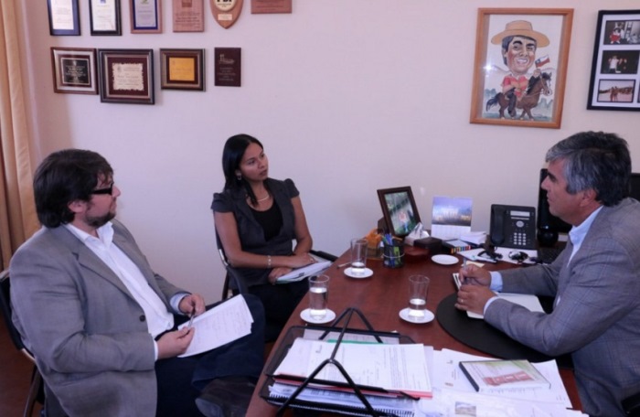 SENDA Coquimbo y municipio de Vicuña proyectan acciones preventivas conjuntas para 2016