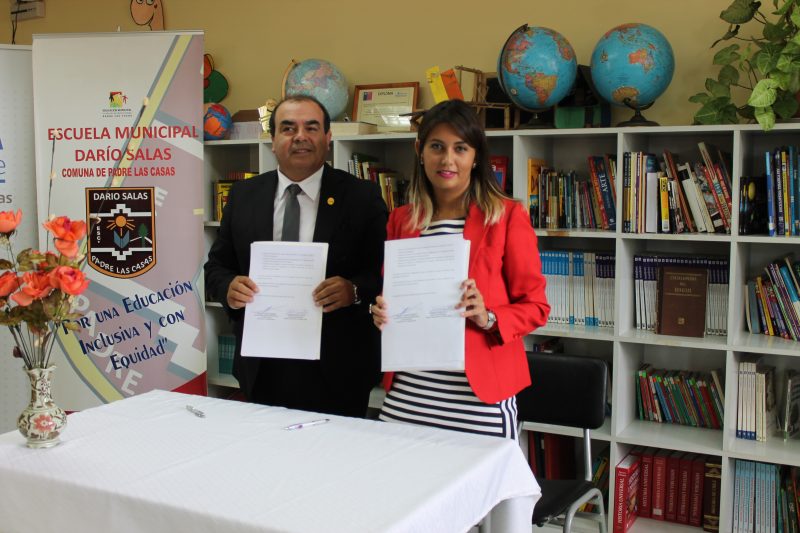SENDA Araucanía firma convenio con SEREMI de Educación en temática preventiva