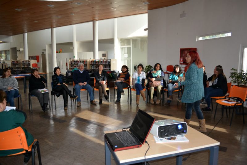 SENDA y Aduanas realizan visita preventiva a Colegio Mater Dei de Coyhaique