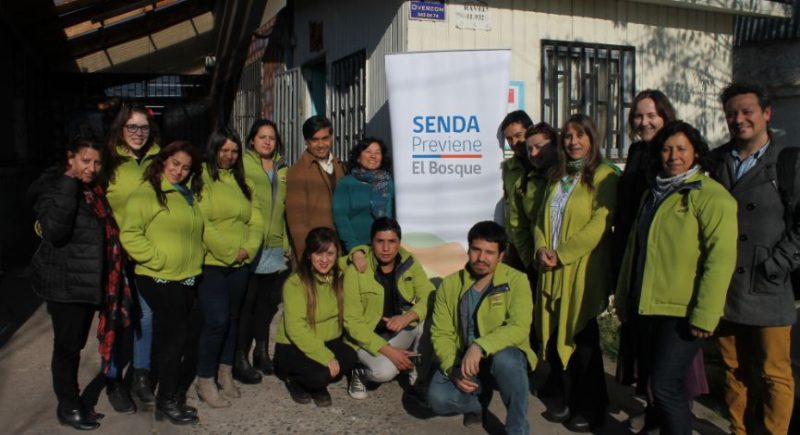 Director nacional conoce el trabajo de SENDA en la comuna de El Bosque
