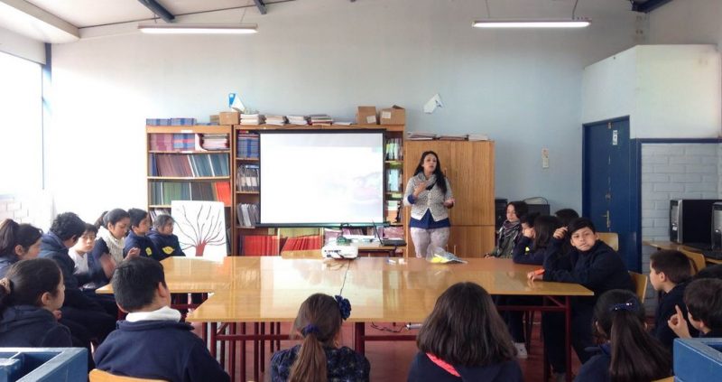 SENDA Previene Tiltil dialoga con estudiantes sobre sus derechos
