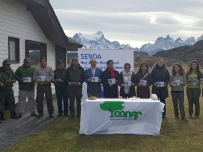 SENDA  y Conaf firman convenio para prevenir el consumo de alcohol y otras drogas en Torres del Paine