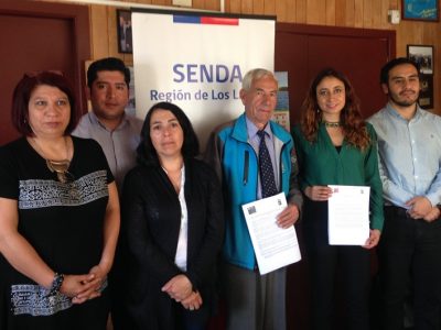 SENDA y Municipalidad de Quinchao firman convenio para abordar consumo de drogas y alcohol en la comuna