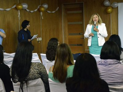 Seminario de «Actualización de Prevención de Drogas y Alcohol y Parentalidad Positiva» se realiza en provincia de San Antonio