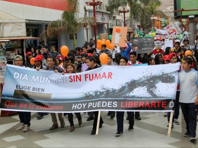 SENDA Arica y Parinacota presente en marcha en contra del tabaco