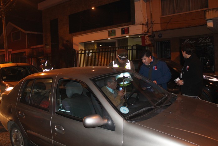 700 controles preventivos a conductores realizó SENDA Los Ríos junto a Carabineros durante fin de semana largo
