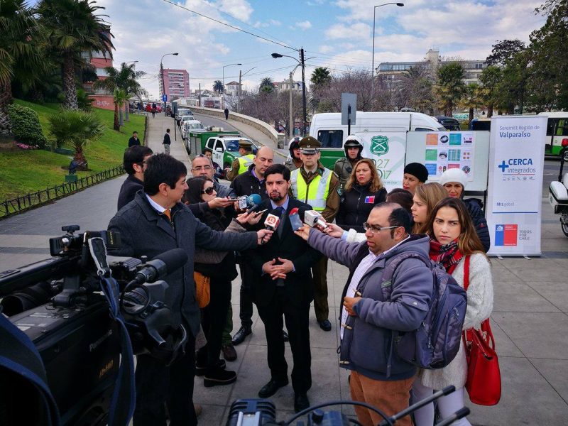 Autoridades regionales de Valparaíso llaman a no manipular el celular mientras se conduce