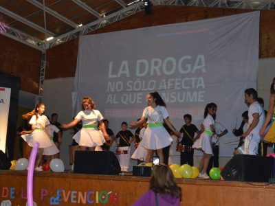 Con música y baile se conmemora el Mes de la Prevención en Curacaví