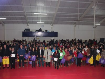 Masiva participación en Jornada de Fortalecimiento Parental de SENDA Los Ríos