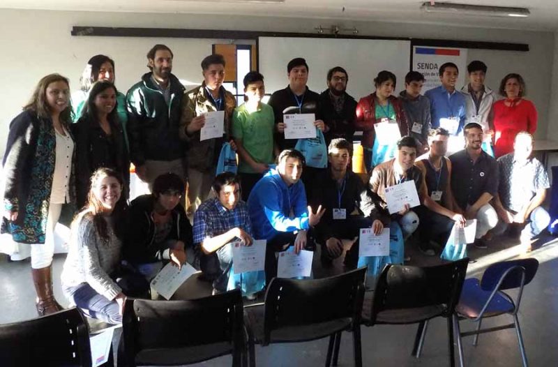 Jóvenes de Rodelillo son certificados en Escuela de Liderazgo para fortalecer el trabajo comunitario y promover culturas preventivas