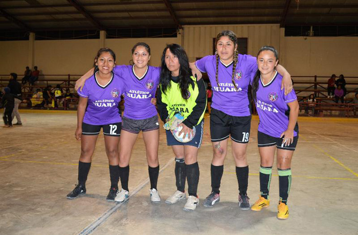 Parte campeonato de fútbol femenino  que busca promover prevención de drogas en la comuna de Huara