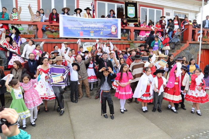 SENDA Previene Panguipulli realizó colorido Pasacalles Preventivo para celebrar Fiestas Patrias