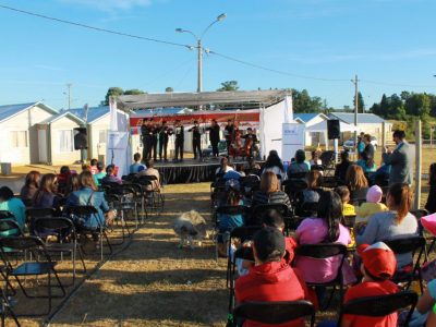 SENDA Los Ríos llevó concierto navideño a familias de Guacamayo en Valdivia