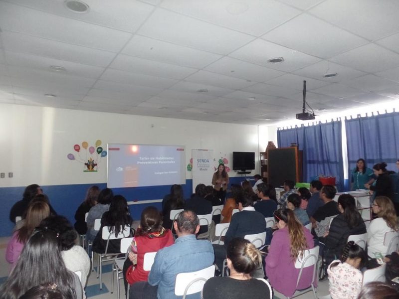 Primer taller para padres se realizó por el SENDA Previene Maule en el colegio San Esteban
