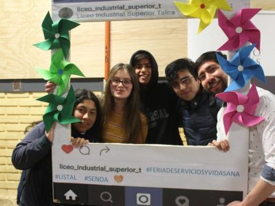 SENDA Previene Talca participó en feria de servicios y vida saludable “Vive Tu Liceo + Sano”