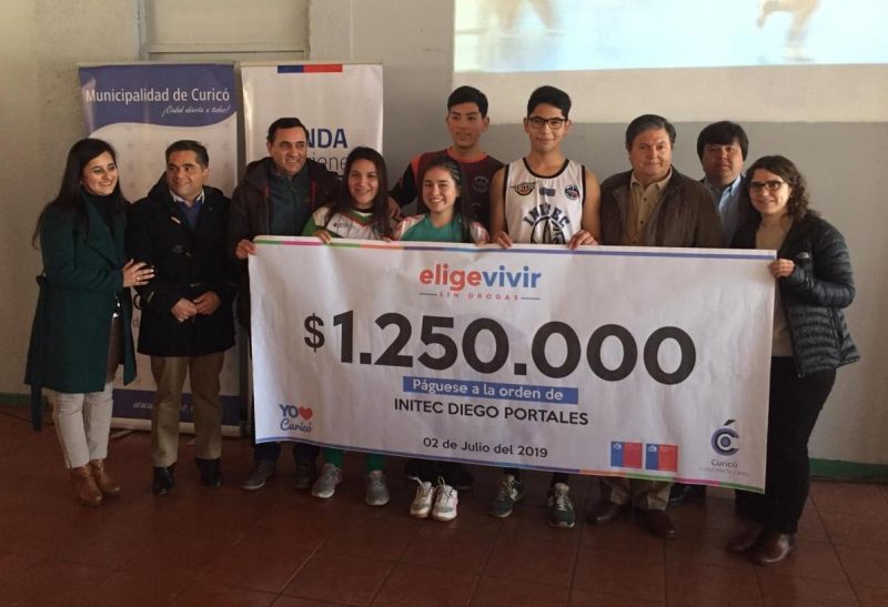 Instituto de Innovación Tecnológica “Diego Portales” de  Curicó ganó concurso regional contra las drogas