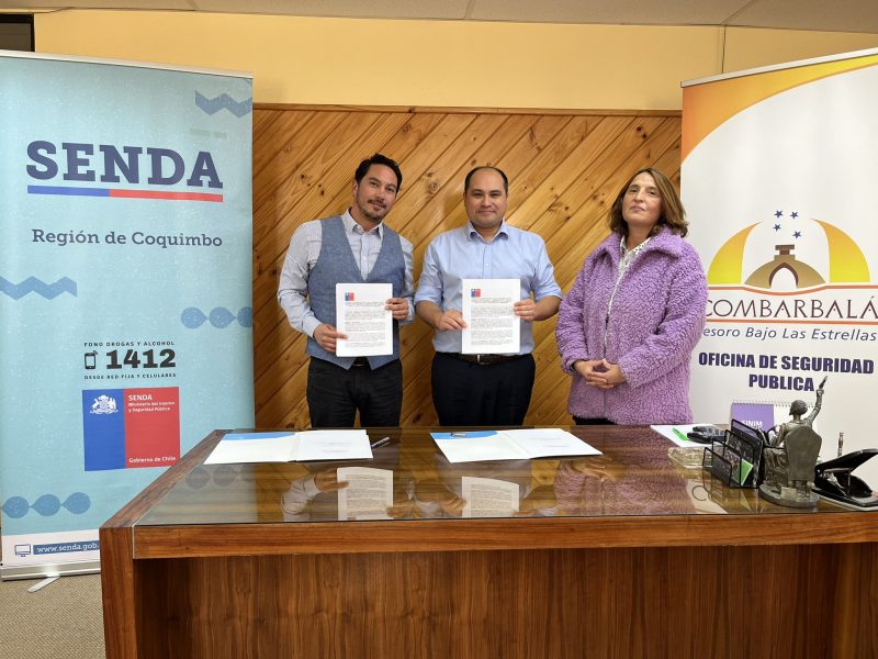 SENDA regional y Municipio firman convenio para la instalación de nueva oficina Previene en Combarbalá