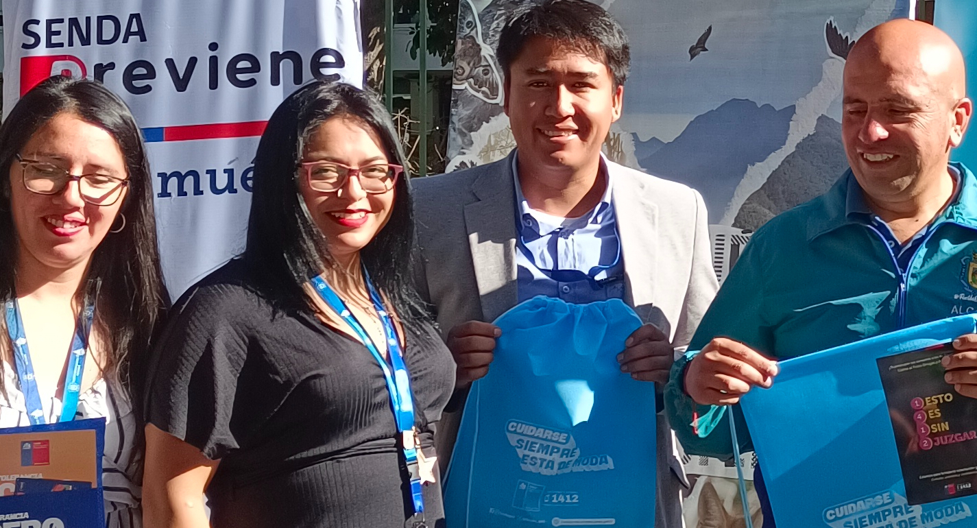 SENDA y municipio de Olmué lanzan campaña de verano “Cuidarse siempre está de moda”