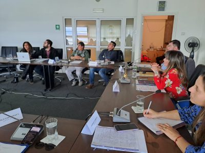SENDA Magallanes presentó modelo de gobernanza para la gestión local en el concejo municipal de Natales