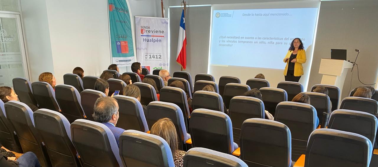 Seminario de expertos da inicio al programa de Parentalidad en el Biobío