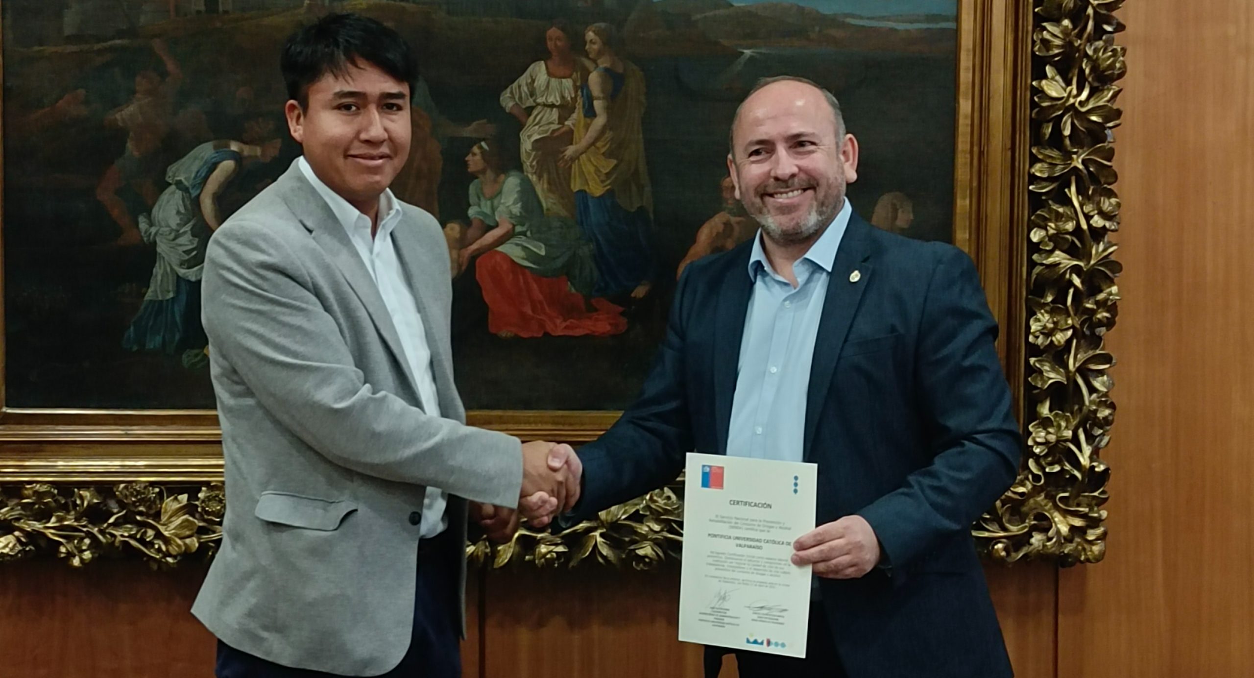 PUCV y SENDA sellan compromiso para trabajar la prevención de consumos en el espacio laboral