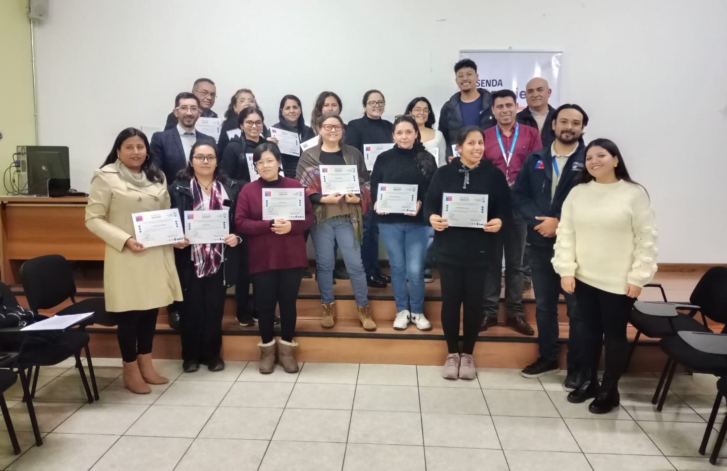Certifican a apoderados del Liceo María Auxiliadora en habilidades parentales