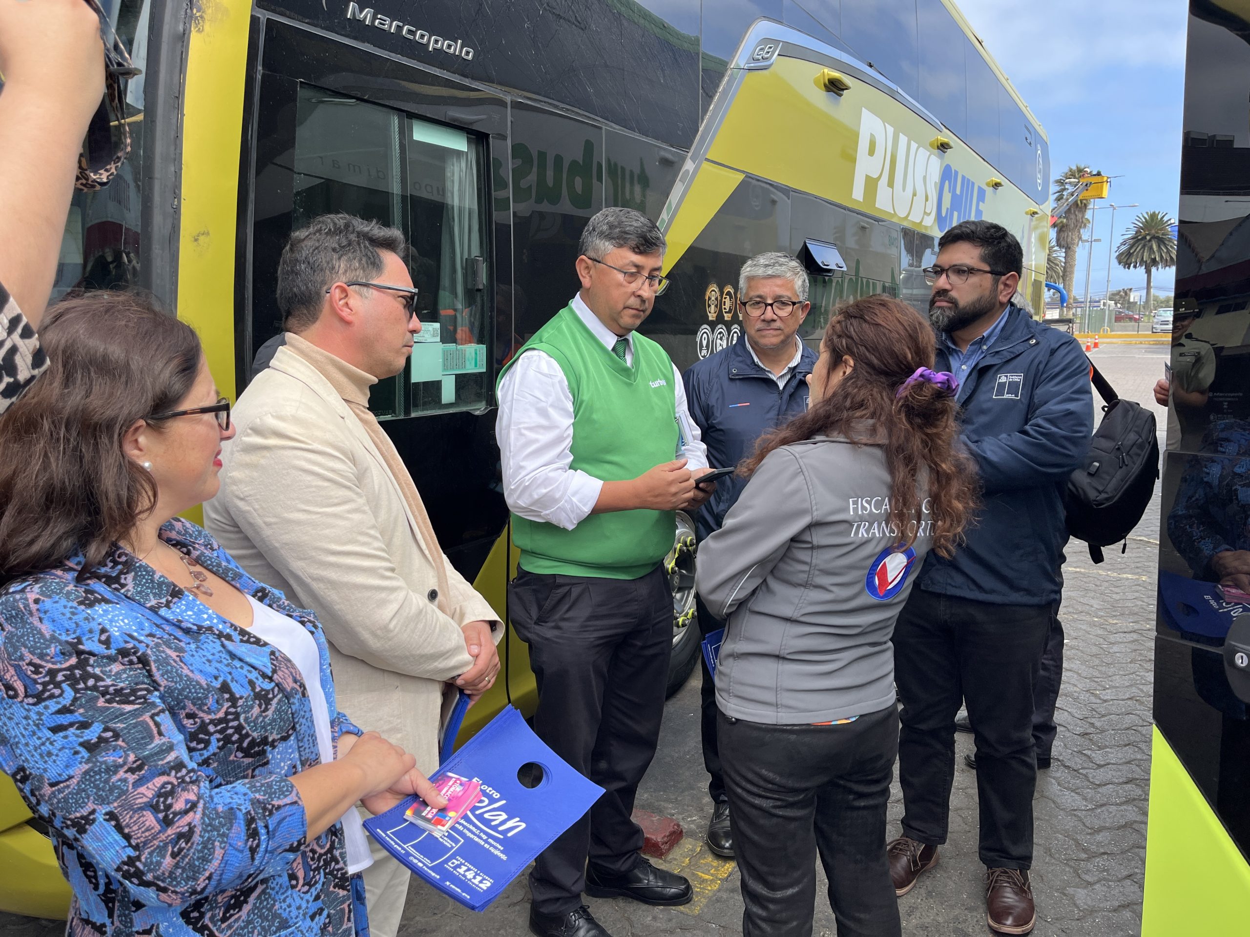 Autoridades de gobierno y Carabineros anuncian refuerzo en fiscalizaciones en terminales por semana santa