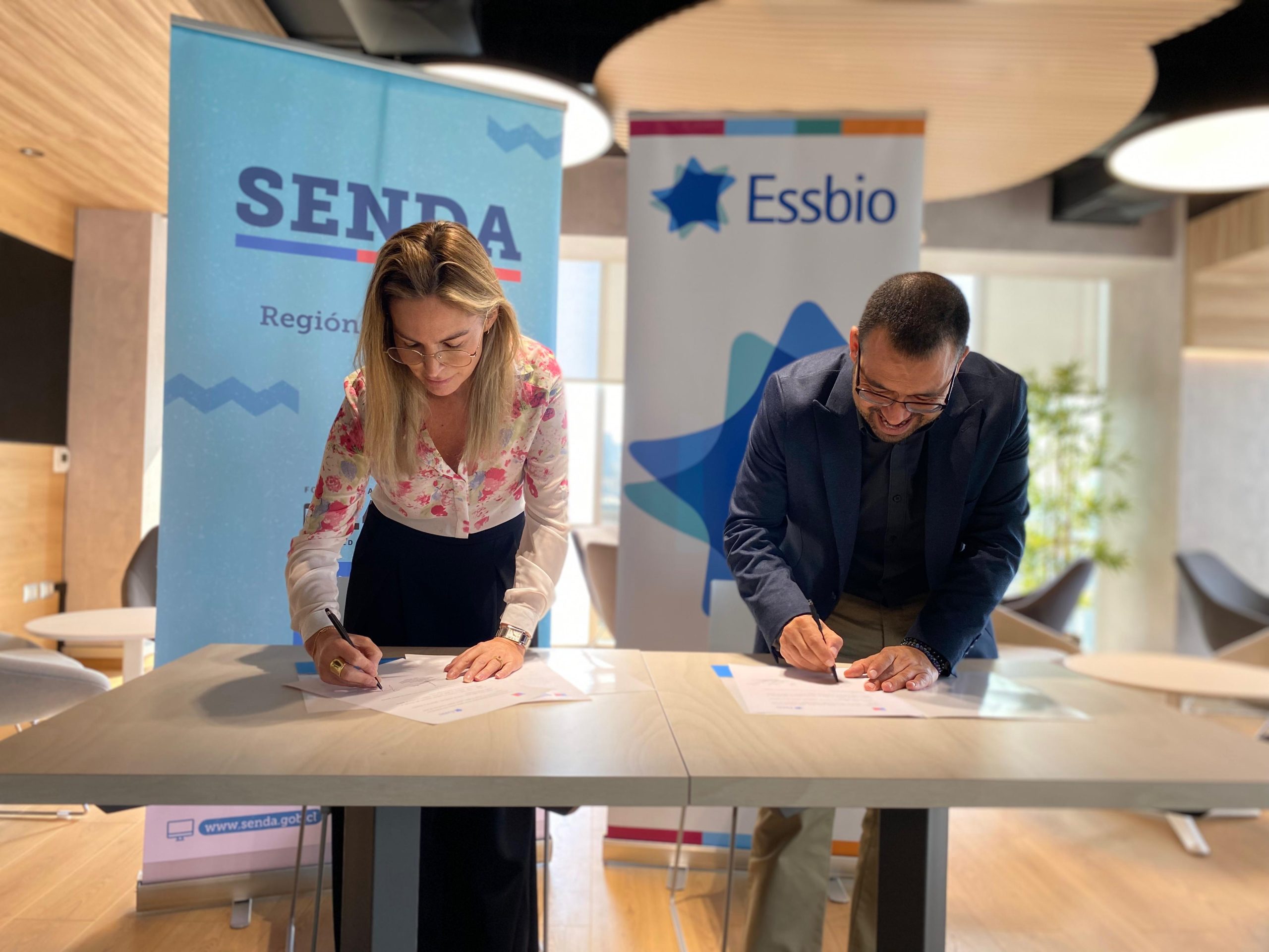SENDA Biobío suscribió acuerdo de cooperación con ESSBIO para implementar acciones preventivas del consumo de alcohol y otras drogas con sus trabajadores