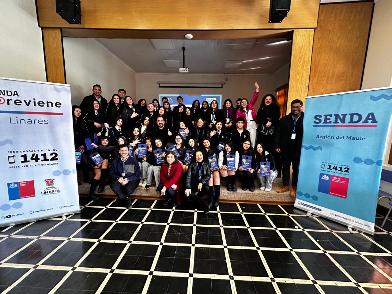 Estudiantes linarenses participaron en diálogo sobre resultados de Encuesta Juventud y Bienestar