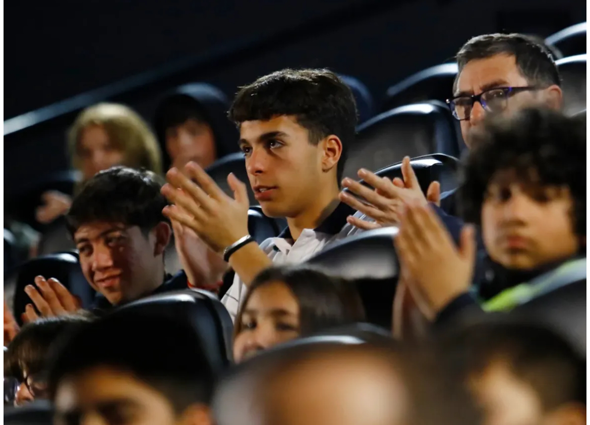 SENDA Previene Curicó premió a ganadores de concurso escolar “Previenemetraje 2025”