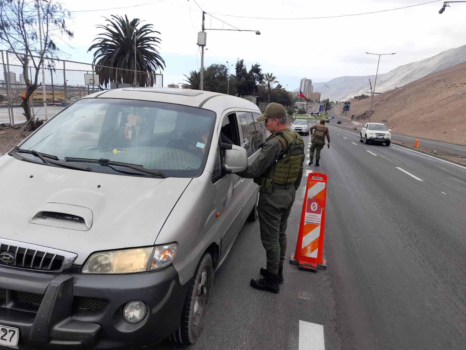 SENDA Tarapacá y Carabineros refuerzan controles preventivos por fin de semana largo