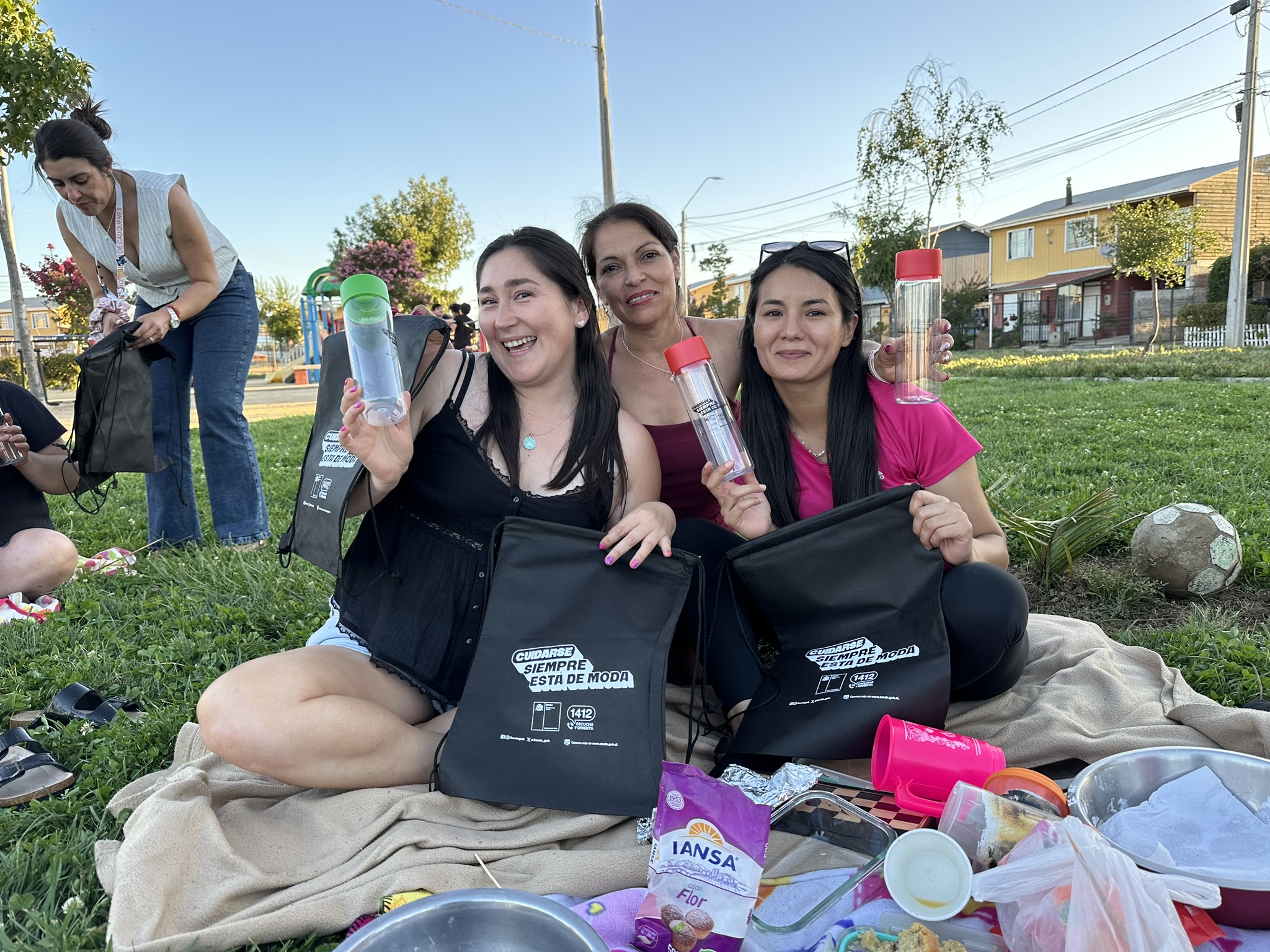 Campaña de verano de SENDA llega a principales centros de recreación del Maule